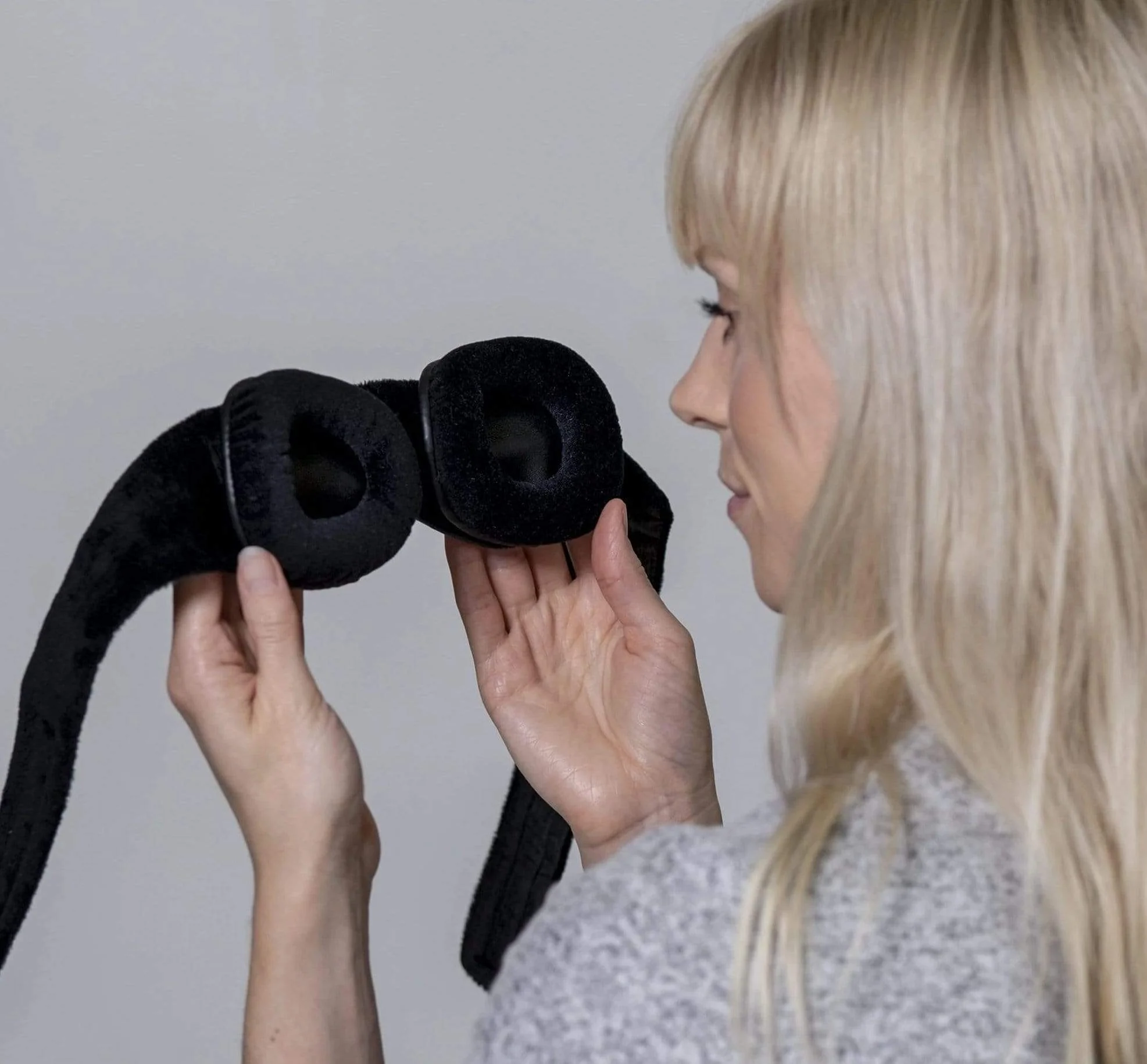 Deluxe Delta Blackout Sleep Mask - Image 7